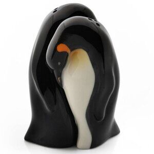 King Penguins Nestling Salt & Pepper Shaker set